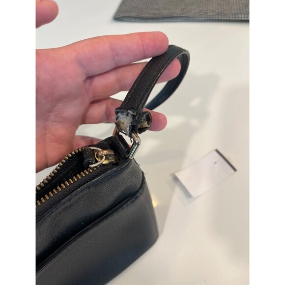 Kate Spade Black Leather Crossbody Purse With Adjustable Strap & Gold Zipper Acc - Picture 5 of 8